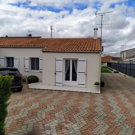 Maison Plain Pied Avec Jardin, Terrasse Et Veranda Коняк Екстериор снимка