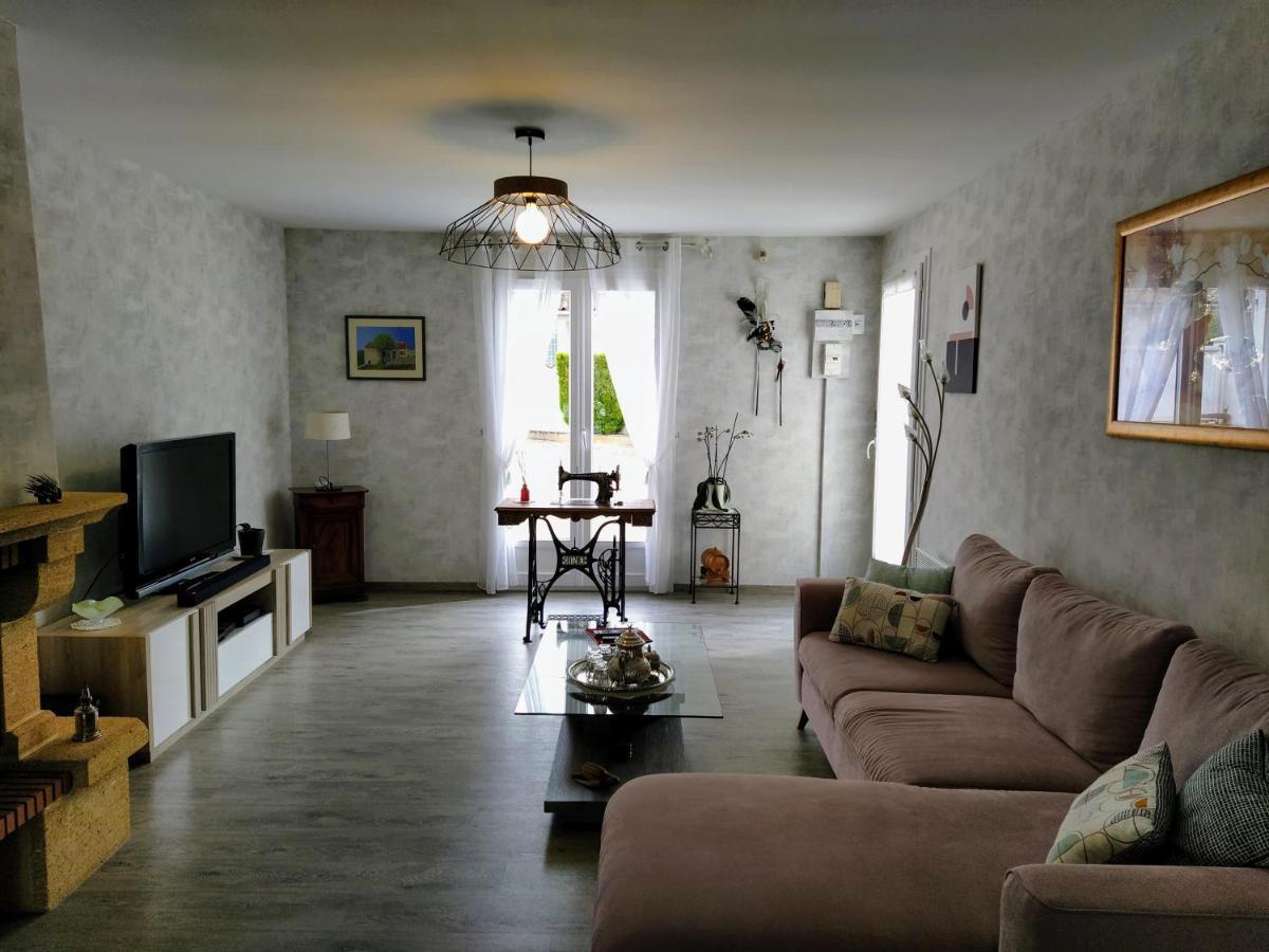 Maison Plain Pied Avec Jardin, Terrasse Et Veranda Коняк Екстериор снимка